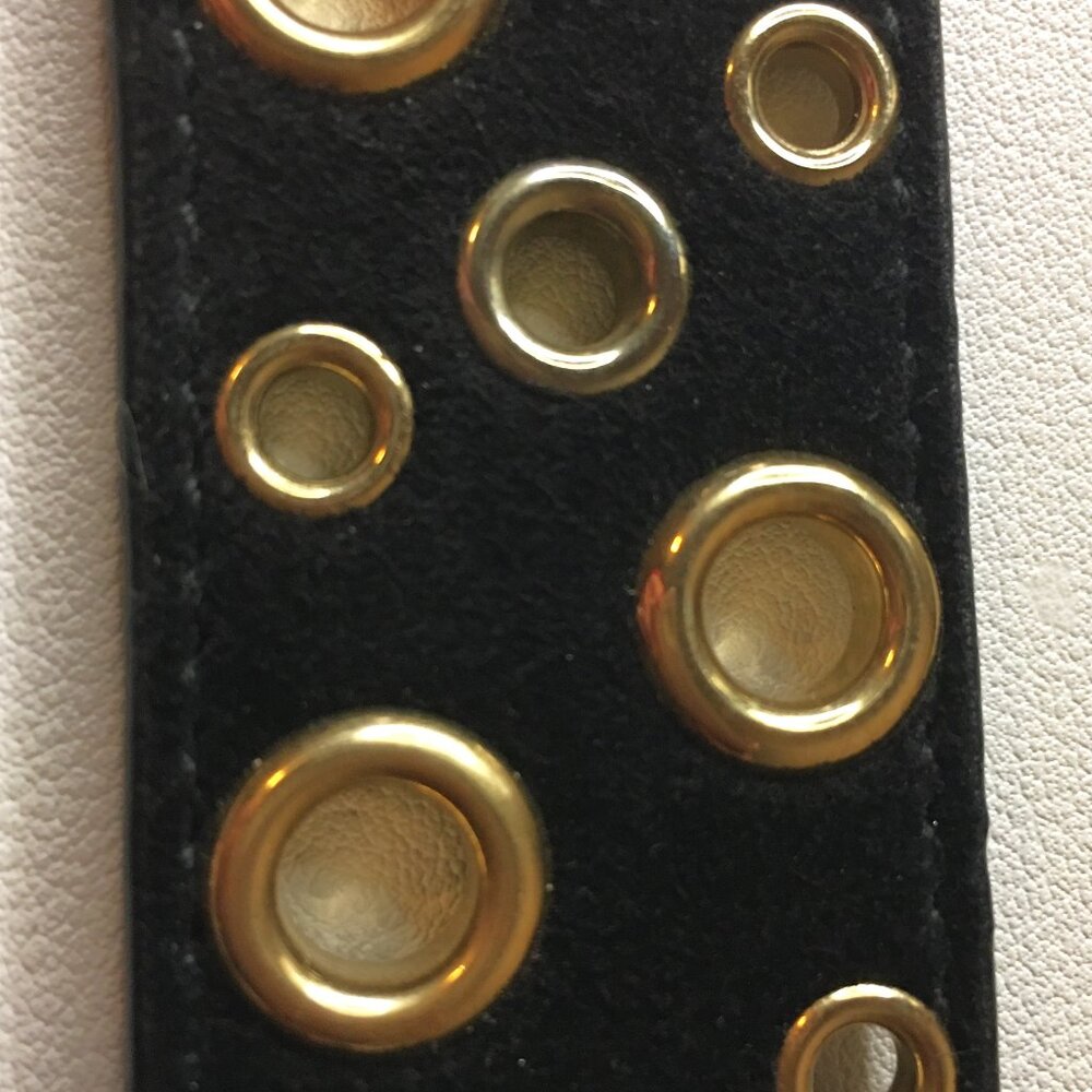 Black & Gold Grommet Suede 𝐏𝐑𝐀𝐃𝐀 Belt - Picture 9 of 10
